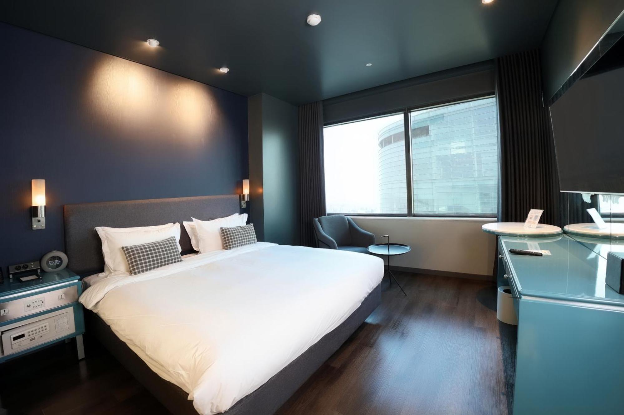 Imperial Palace Boutique Itaewon Seoul